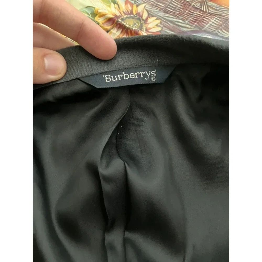 Burberry please inspect